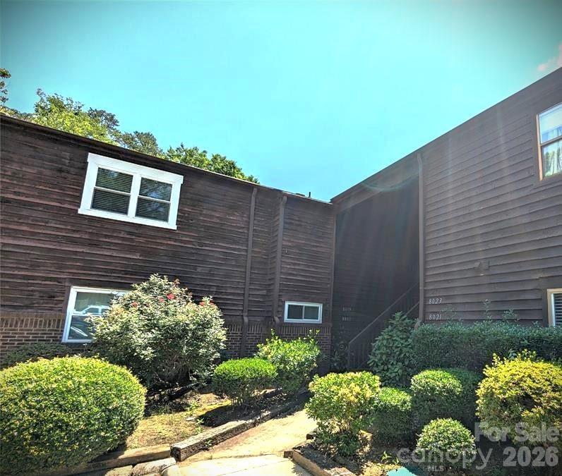 8021 Cedar Glen Dr., Charlotte, NC 28212