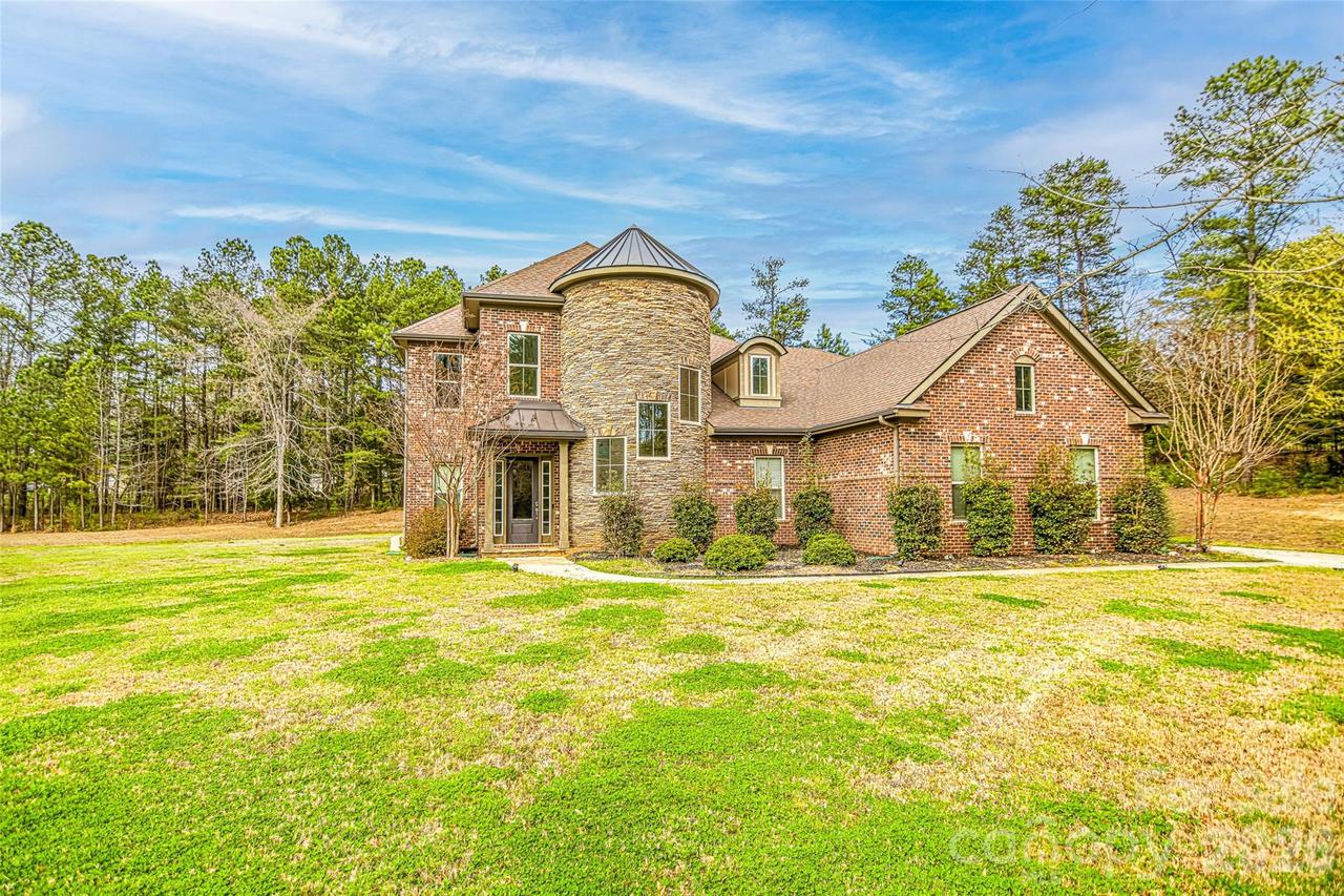 16202 Monnet Place Ct., Charlotte, NC 28278