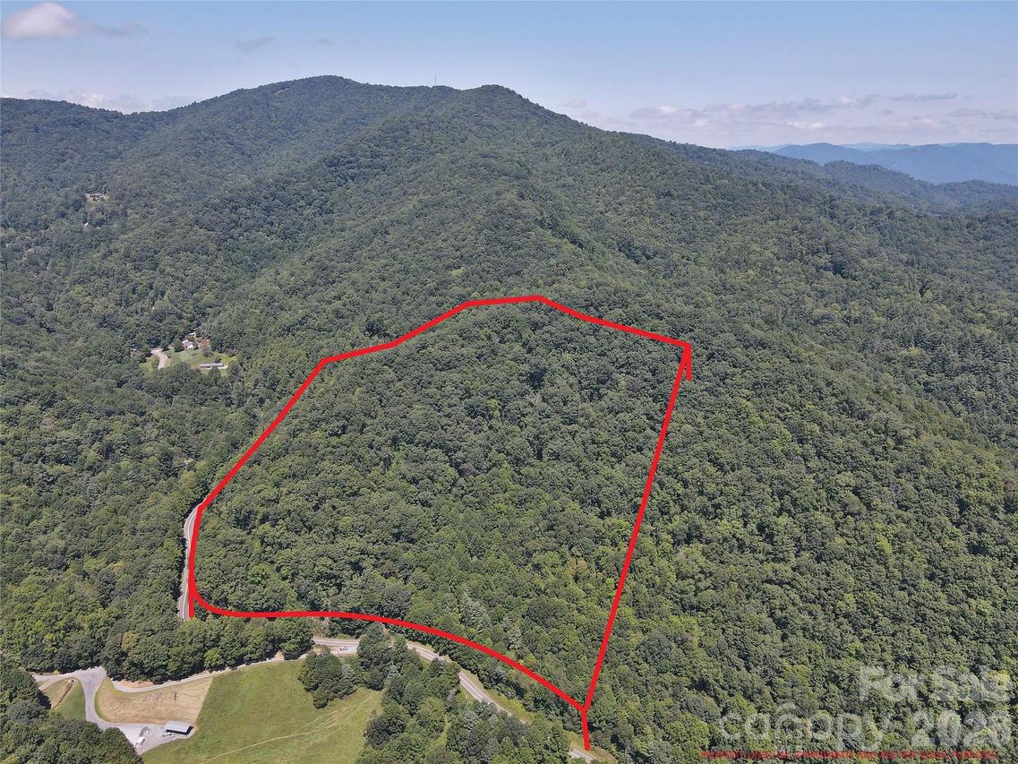 2166 Cove Creek Rd., Waynesville, NC 28785
