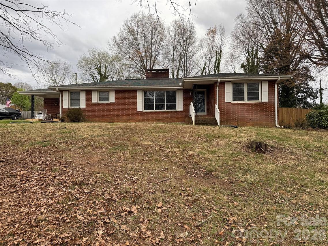138 Devonway St., Eden, NC 27288
