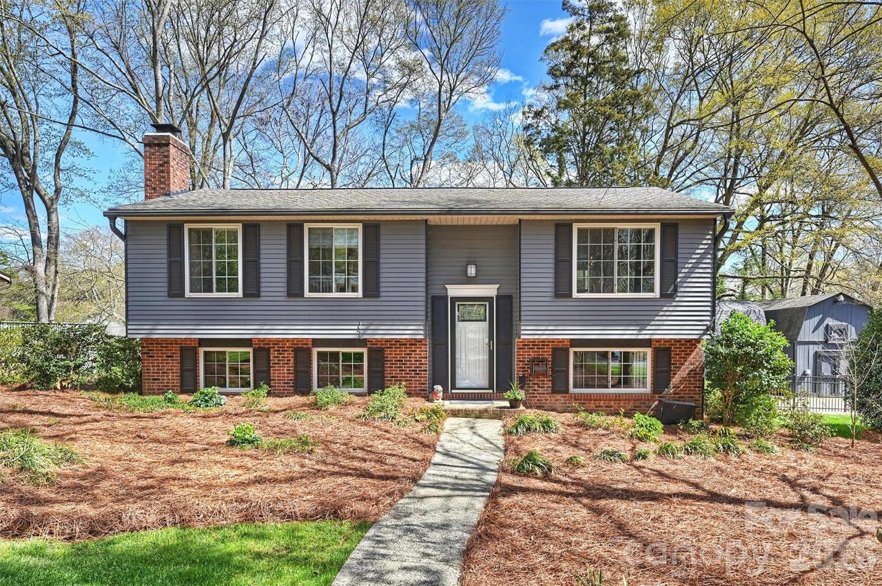 6021 Carpenter Dr., Charlotte, NC 28226