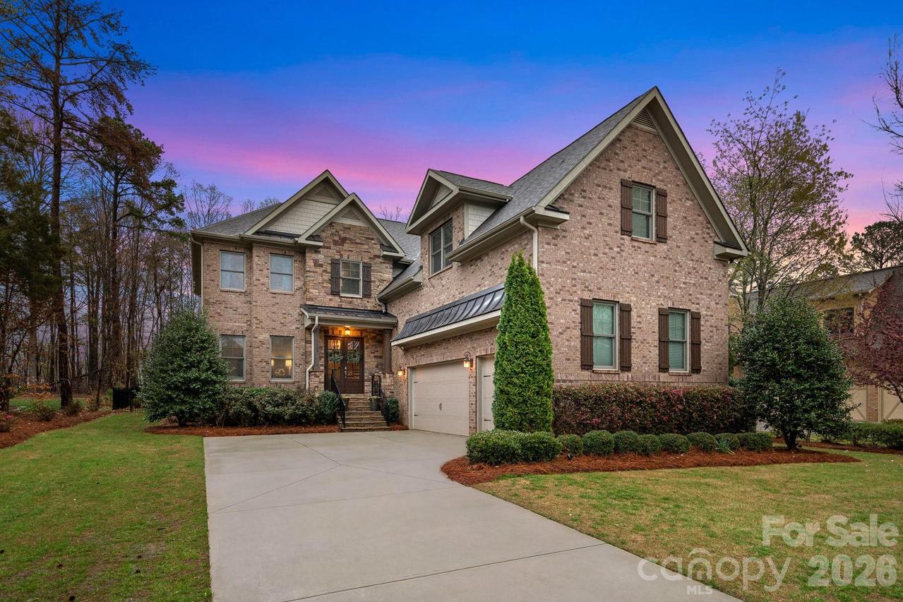 1104 Anniston Pl., Wesley Chapel, NC 28079