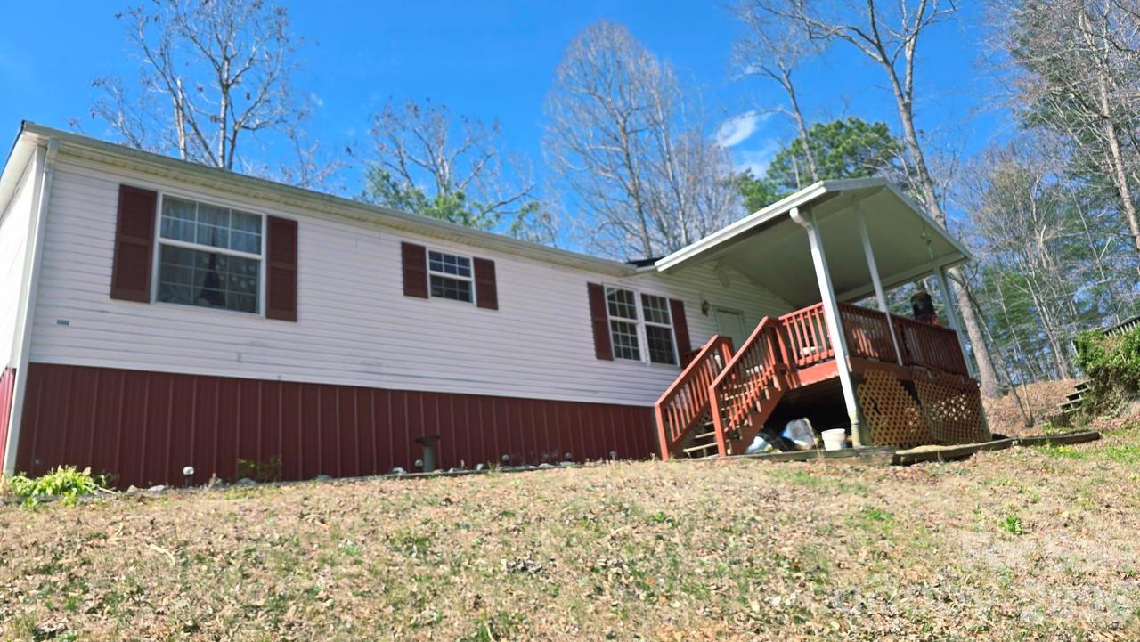 401 Azalea Cir., Marshall, NC 28753