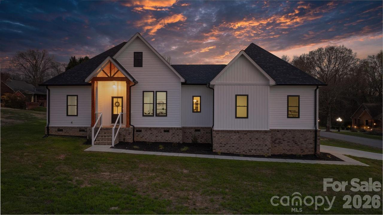 1213 Creekside Dr., Conover, NC 28613