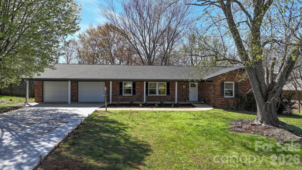 715 Sunridge Dr., Lincolnton, NC 28092