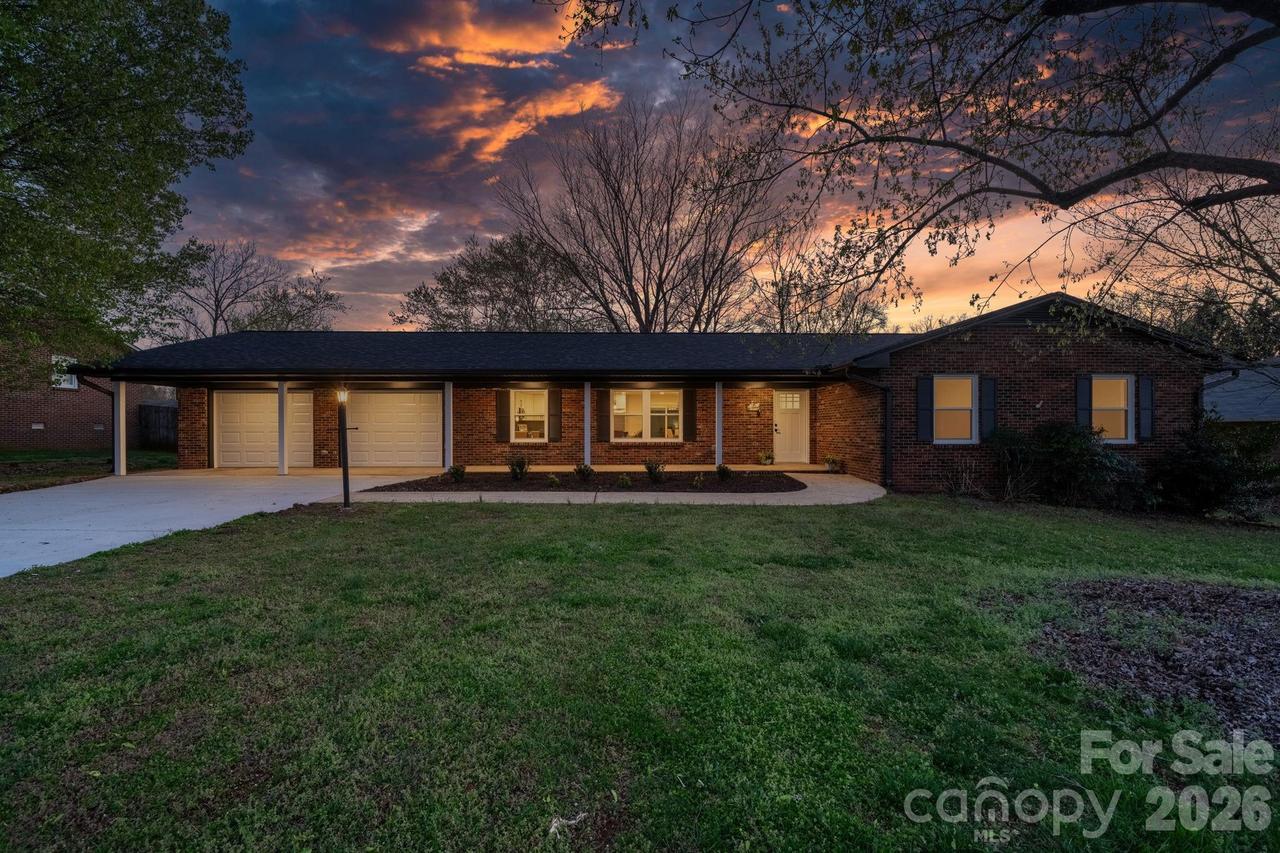 715 Sunridge Dr., Lincolnton, NC 28092