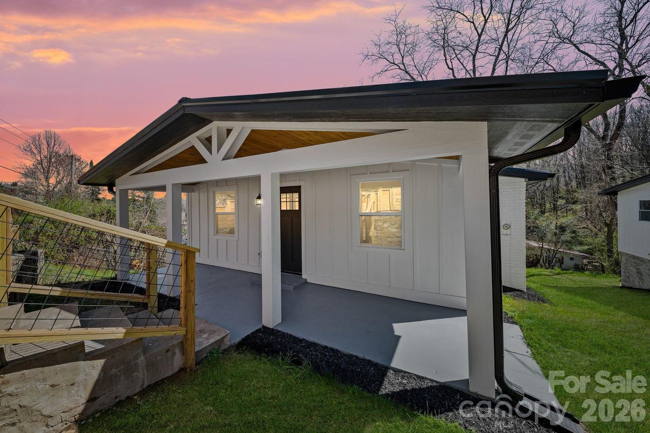 40 & 48 Sunnyside Rd., Waynesville, NC 28786