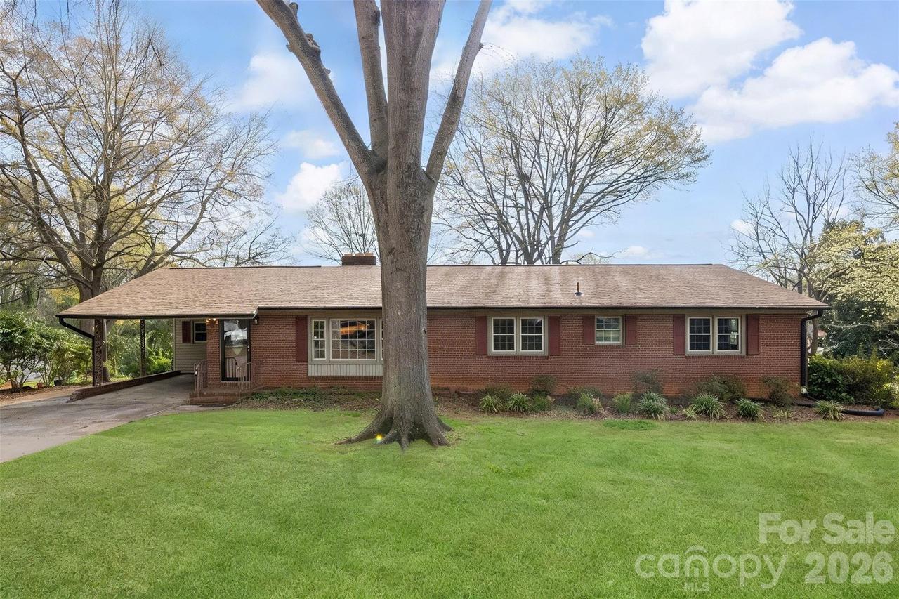 420 Downey Pl., Gastonia, NC 28054