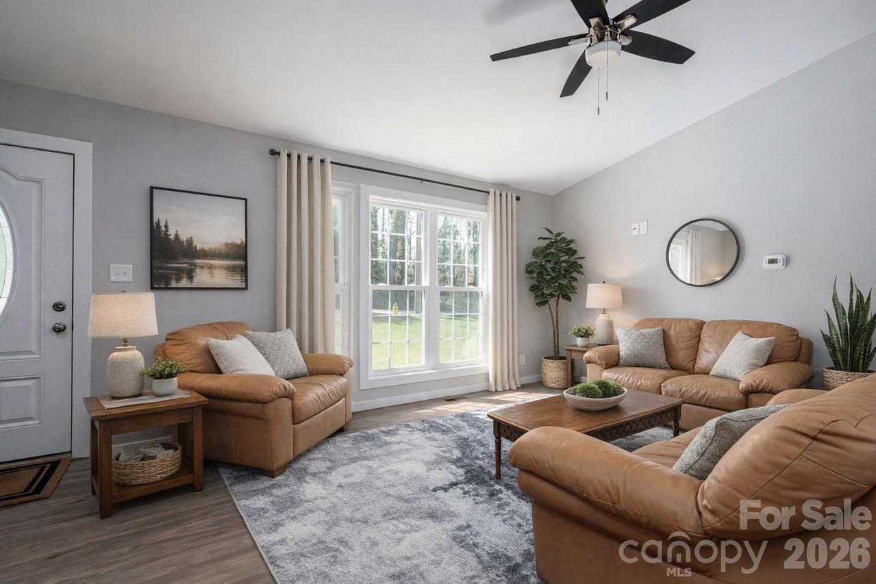 660 W 9th St., Newton, NC 28658