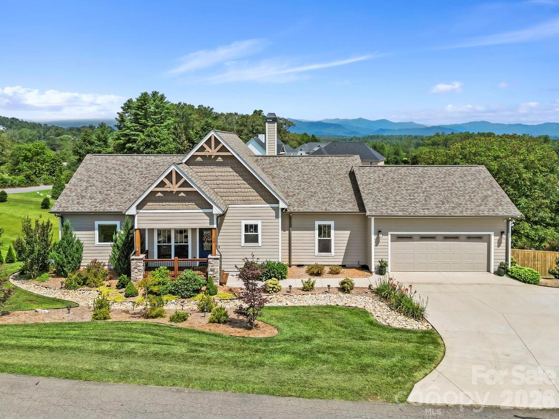 16 Enchanted Oak Ln., Alexander, NC 28701
