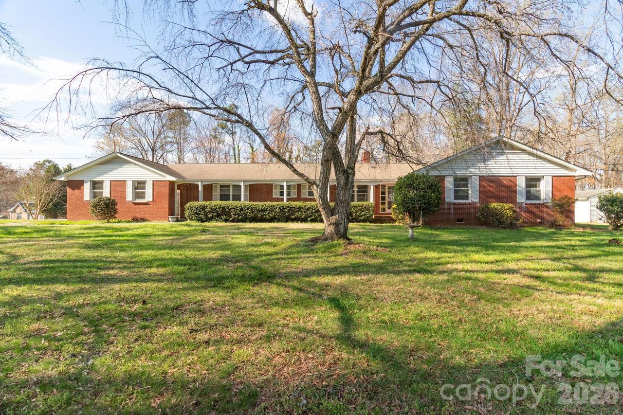 875 Bonanza Dr., Salisbury, NC 28144