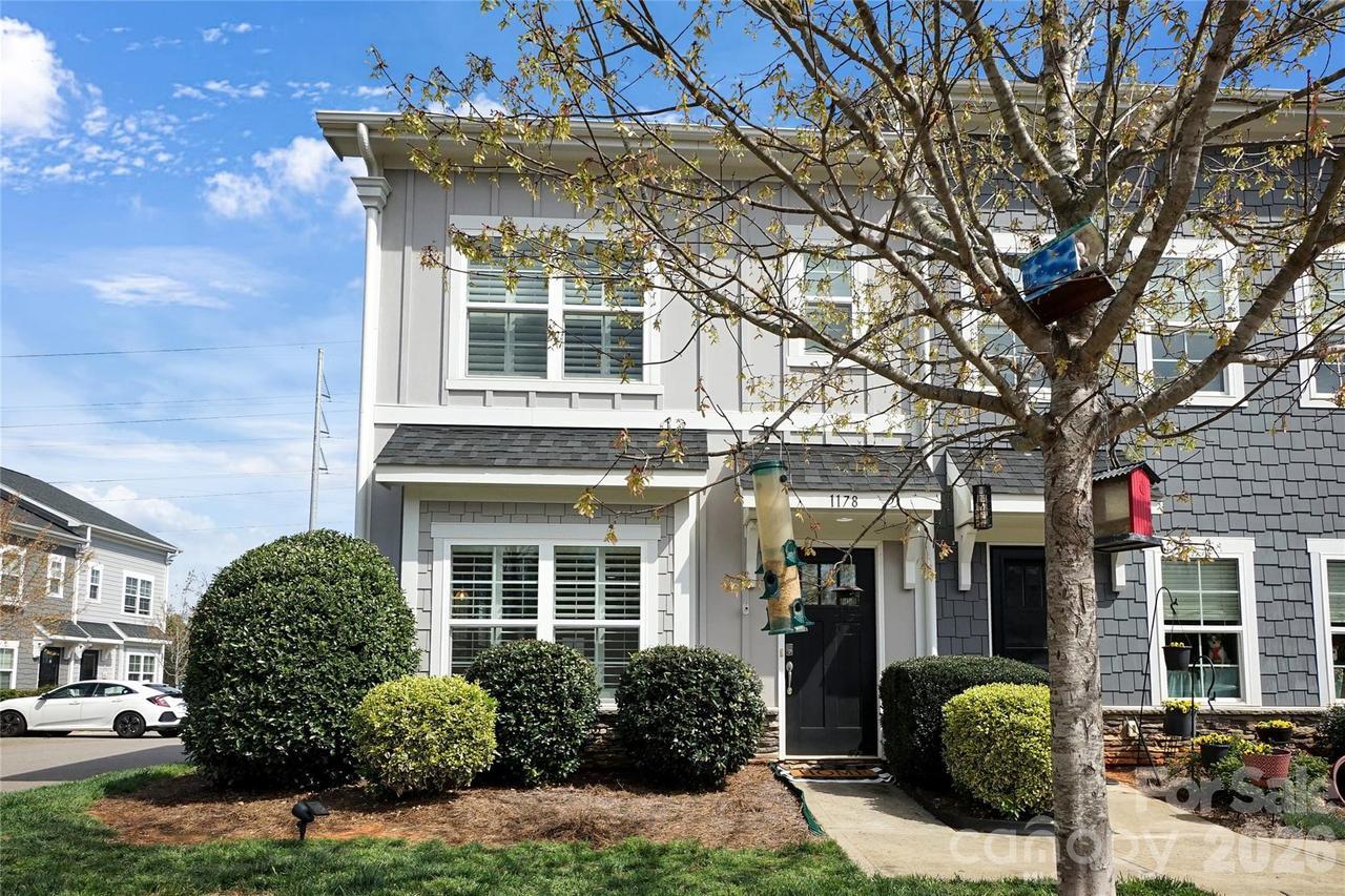 1178 Almerton Dr., Denver, NC 28037