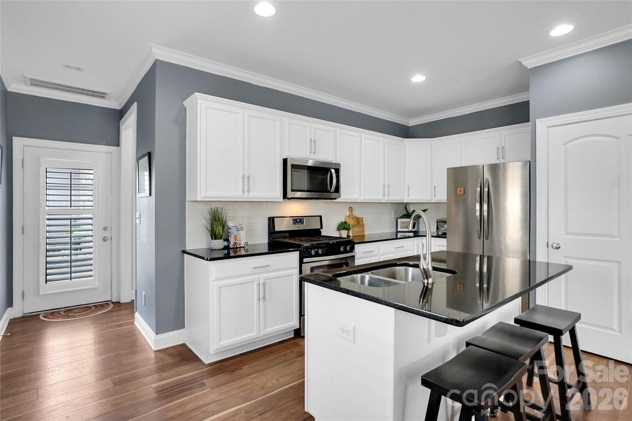 1178 Almerton Dr., Denver, NC 28037