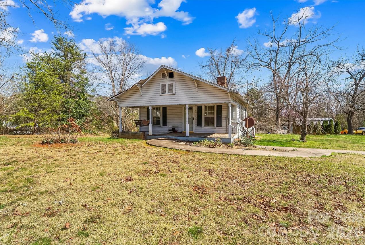 505 Mimosa Ave., Morganton, NC 28655