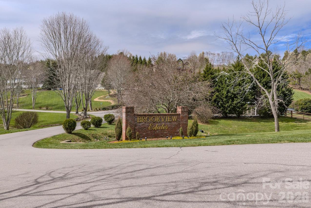 29 Sage Dr., Weaverville, NC 28787
