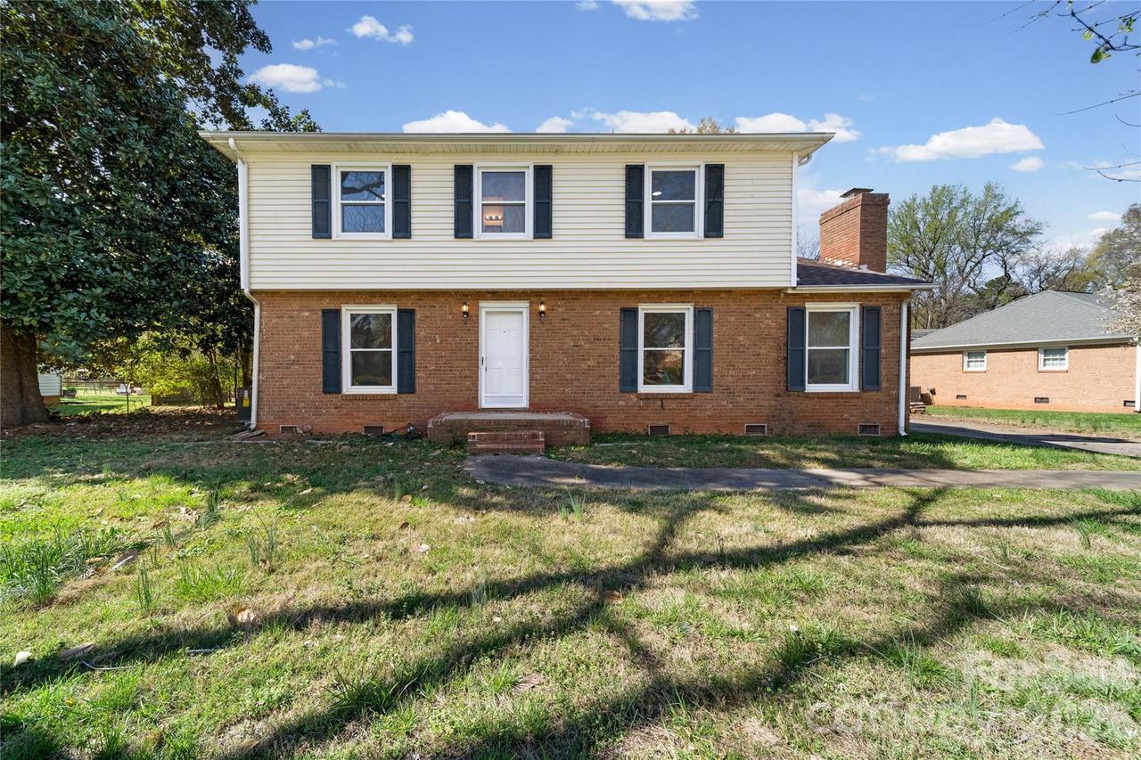 2517 Gumwood Ct., Matthews, NC 28105