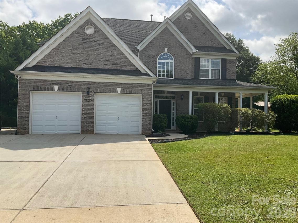 107 Autumn Frost Ave., Statesville, NC 28677