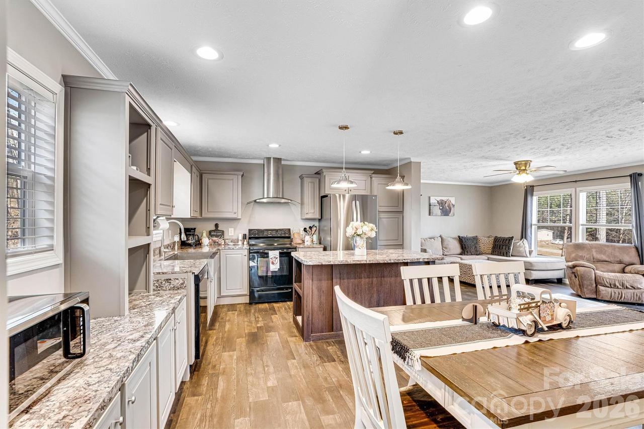 258 Liberty Estates Ln., Taylorsville, NC 28681