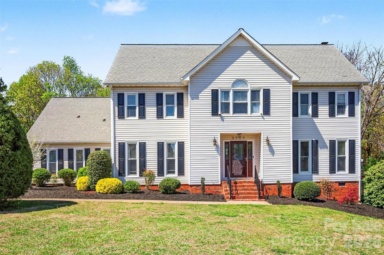 8929 Lauriston Pl., Mint Hill, NC 28227