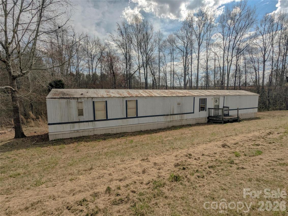565 Jm Lovelace Rd., Ellenboro, NC 28040