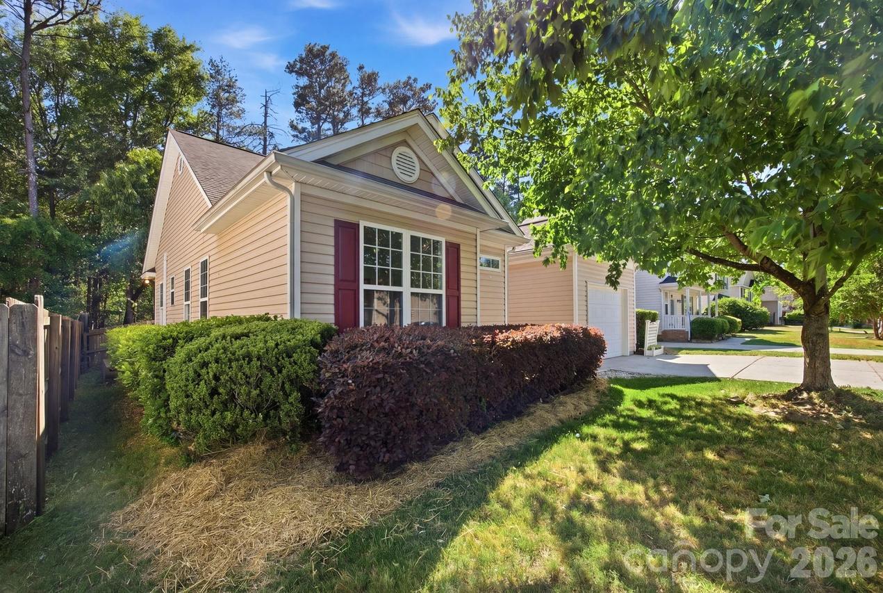 4857 Samuel Richard St., Kannapolis, NC 28083