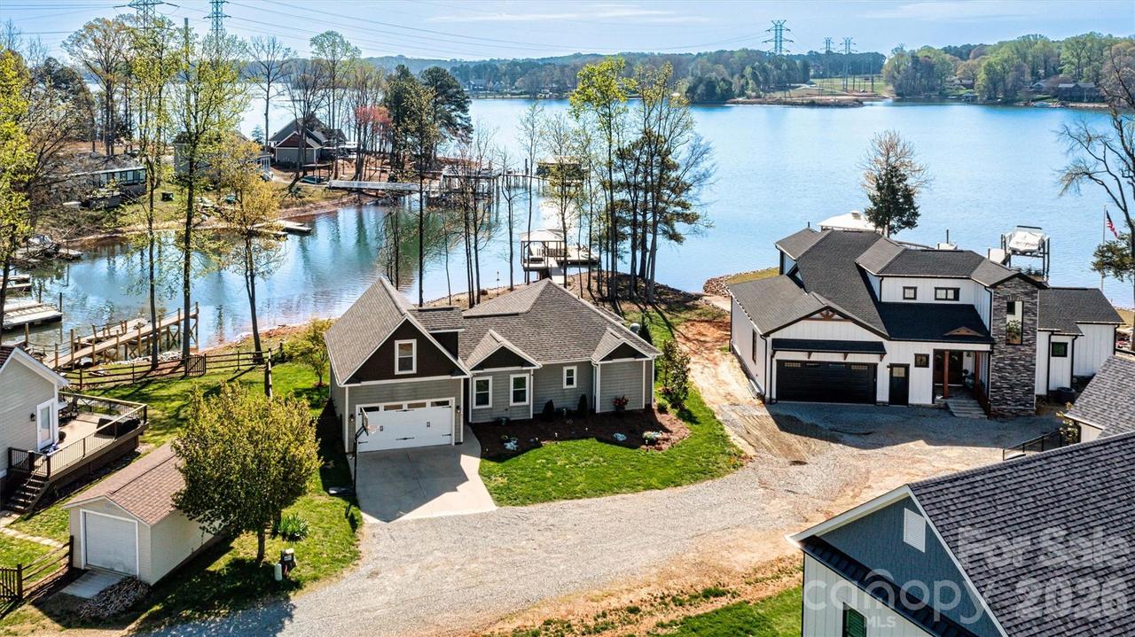 6511 Songbird Ln., Denver, NC 28037