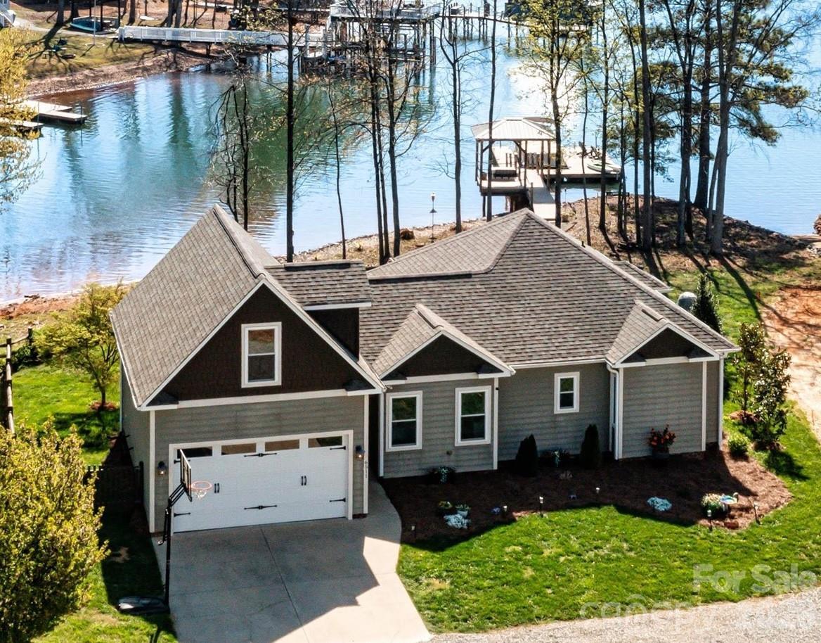6511 Songbird Ln., Denver, NC 28037