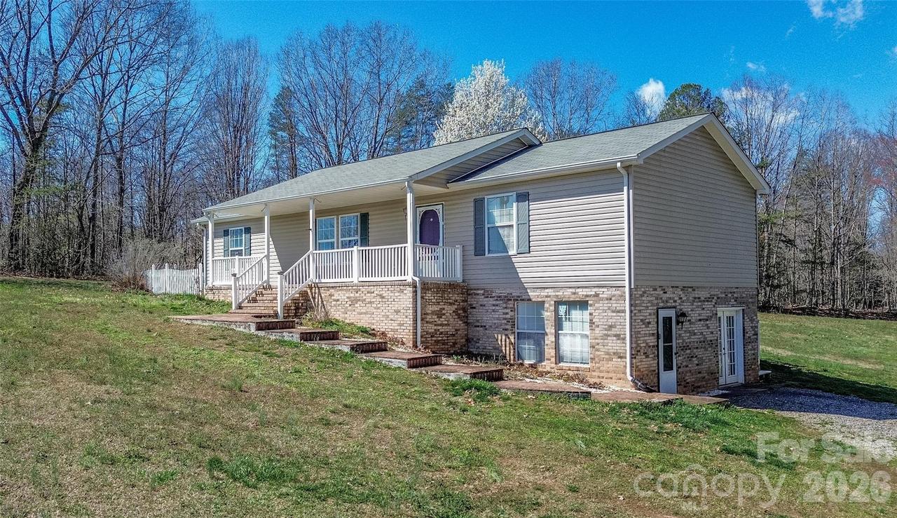 311 Fletcher Rd., Union Grove, NC 28689