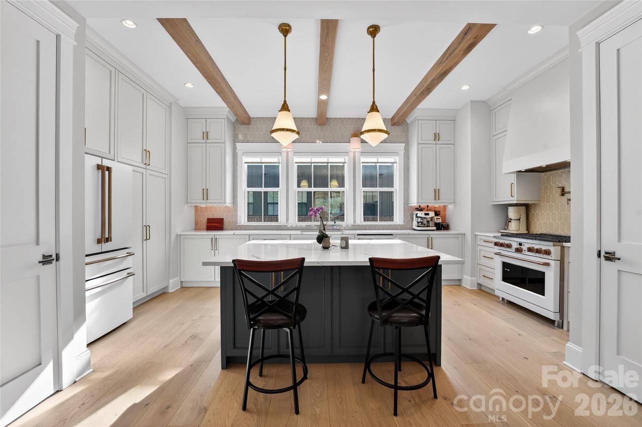 3111 Pinehurst Pl., Charlotte, NC 28209