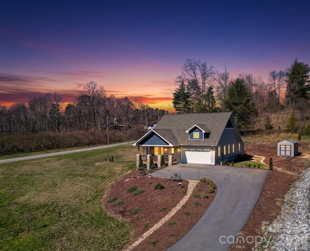 35 Cider Hill Ln., Hendersonville, NC 28792