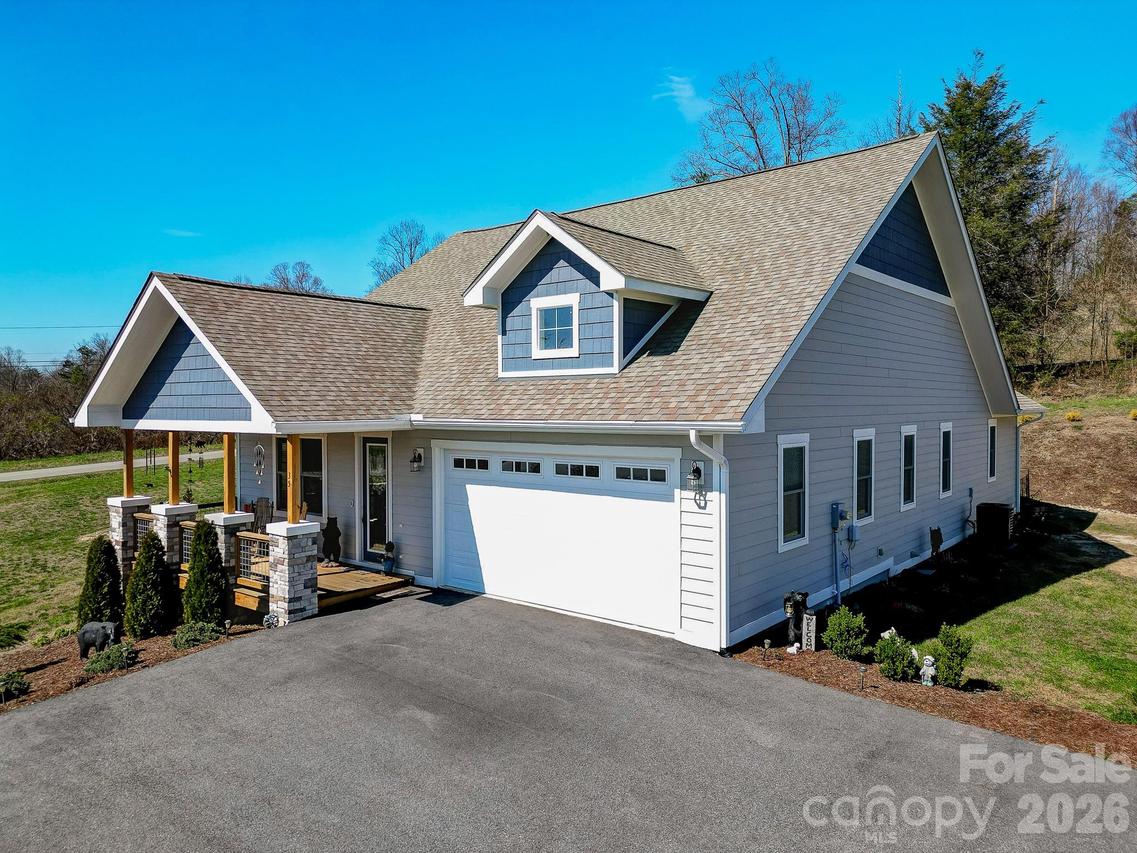 35 Cider Hill Ln., Hendersonville, NC 28792
