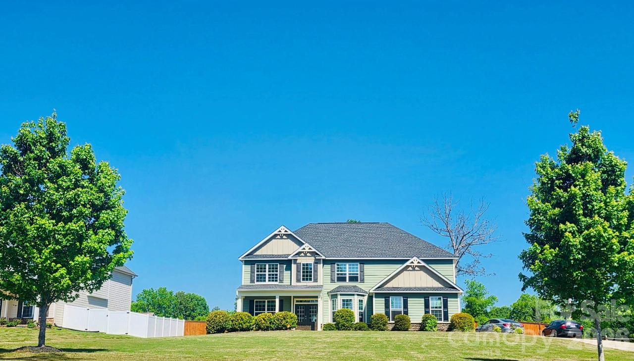 2609 Lakefront Dr., Belmont, NC 28012