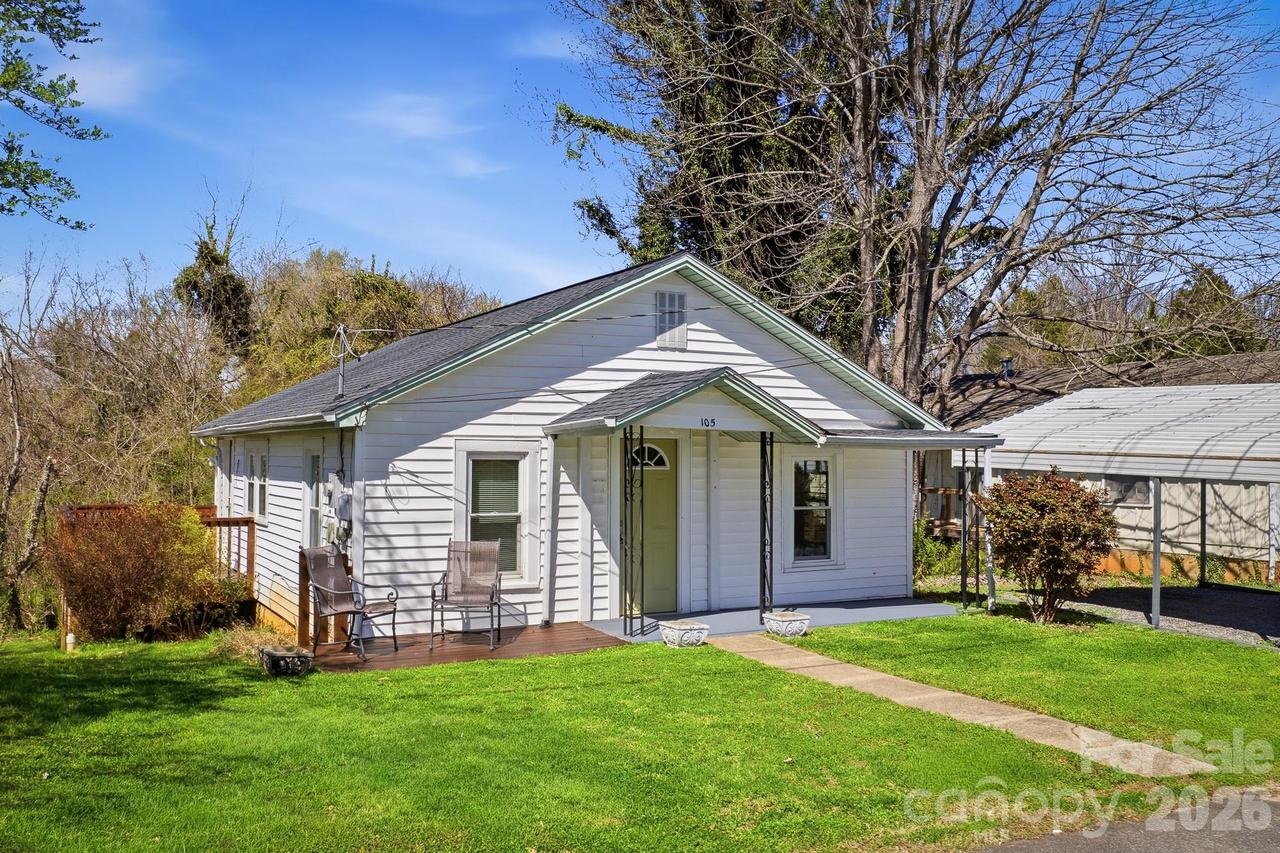 105 Moses St., Morganton, NC 28655