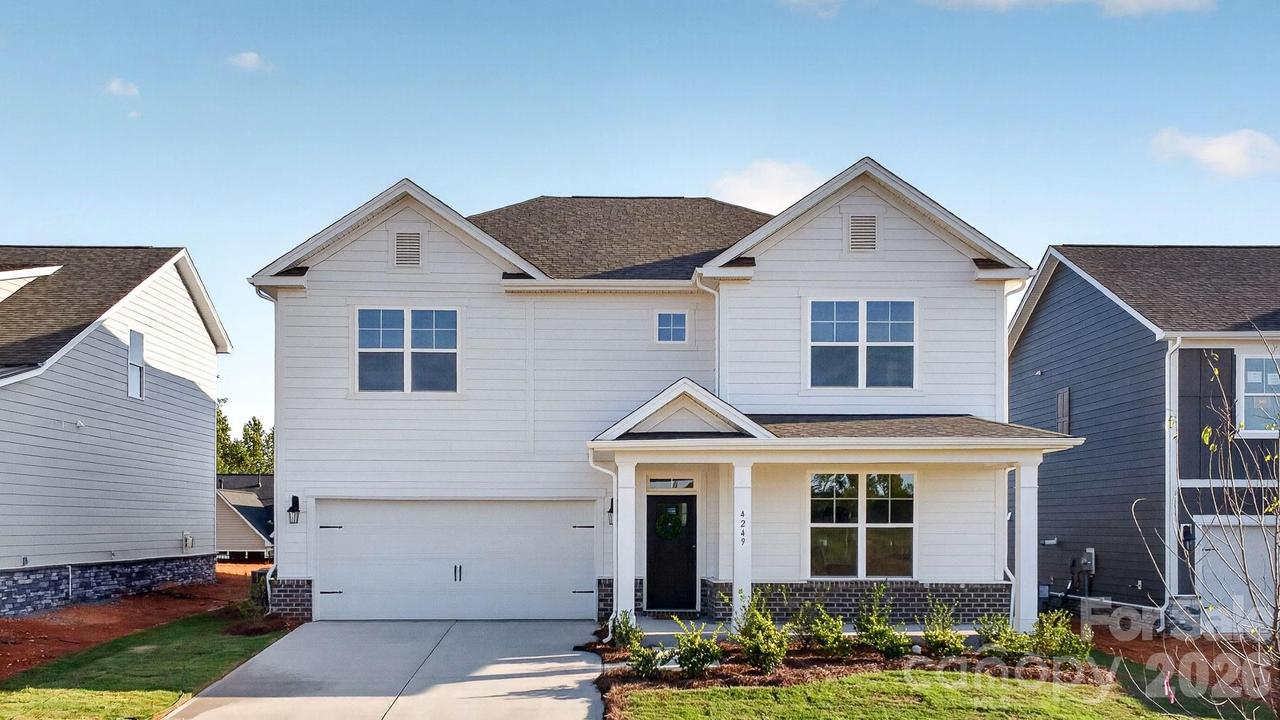 4249 Round Table Dr., Gastonia, NC 28056