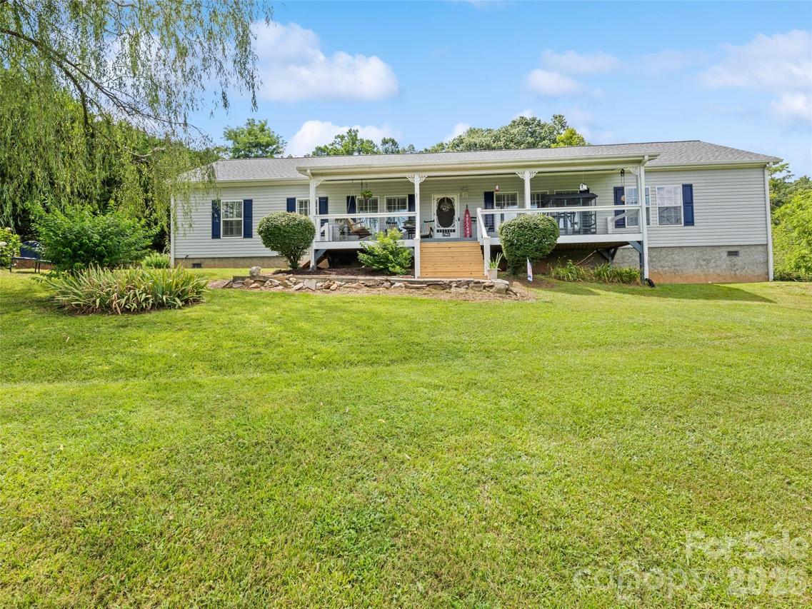 32 Perseverance Dr., Canton, NC 28716