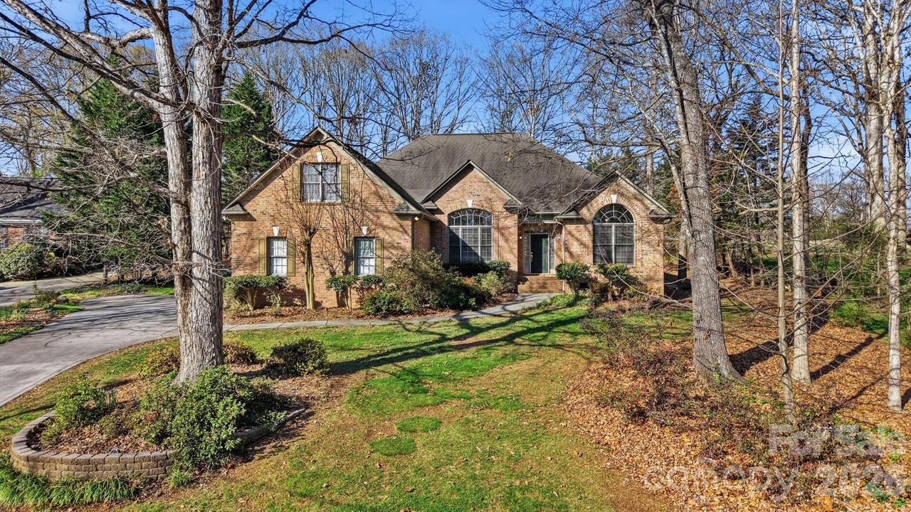 3101 Three Wood Dr., Denver, NC 28037