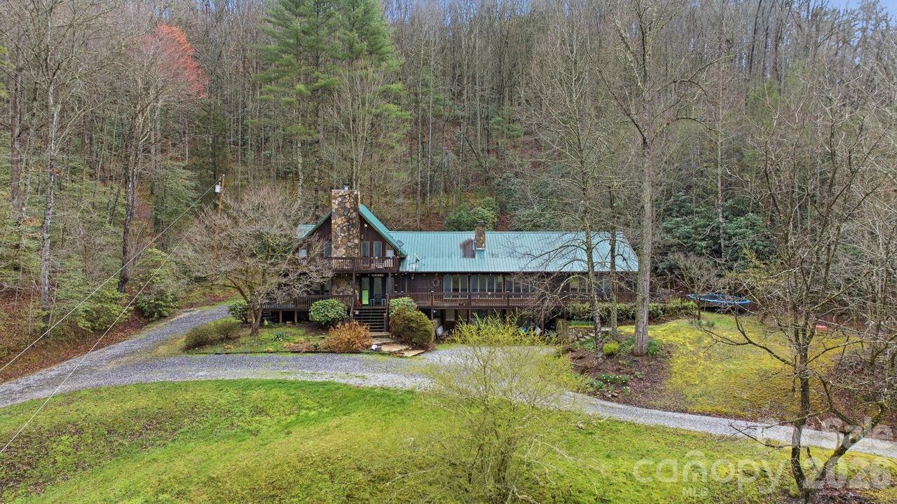 652 Shepherds Creek Rd., Robbinsville, NC 28771