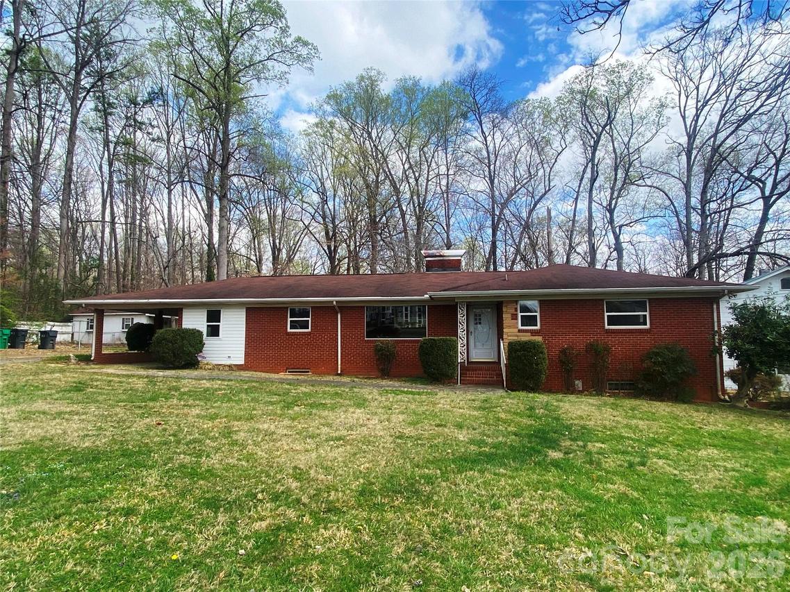 4924 Freedom Dr., Charlotte, NC 28208