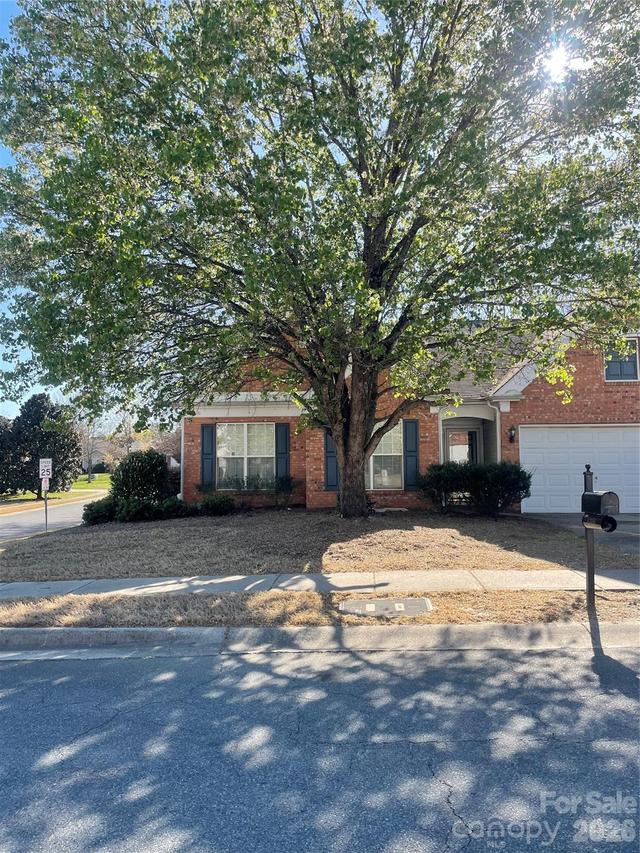 8708 Heron Glen Dr., Charlotte, NC 28269