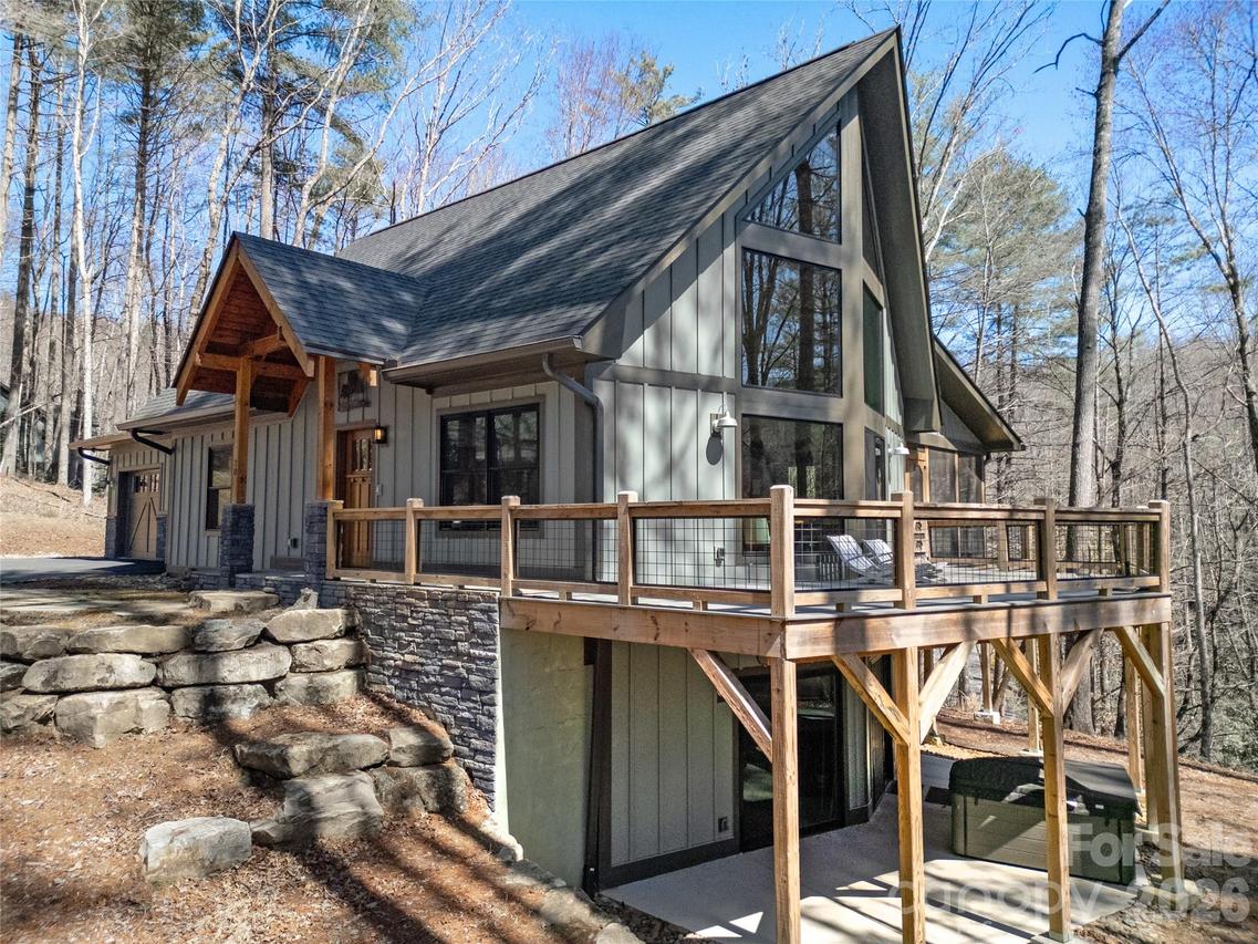 70 Unvdatlvi Ct., Brevard, NC 28712