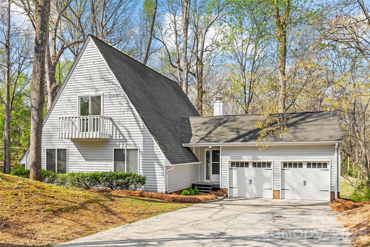 9406 Fairway Ridge Rd., Charlotte, NC 28277