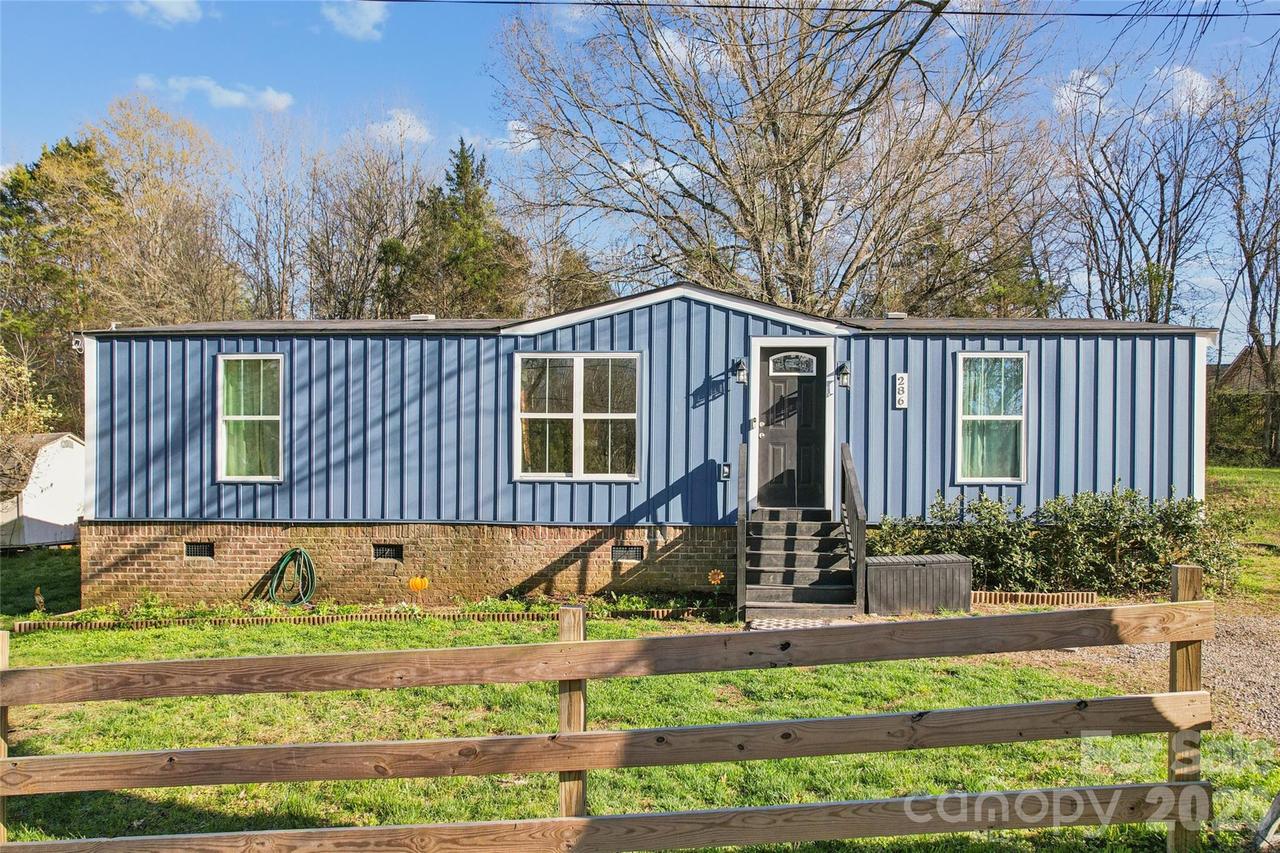 286 Epworth St., Concord, NC 28027