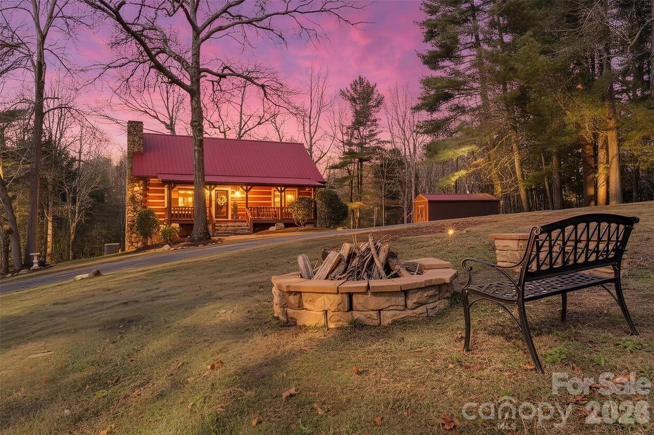 350 Starnes Circle Dr., Taylorsville, NC 28681