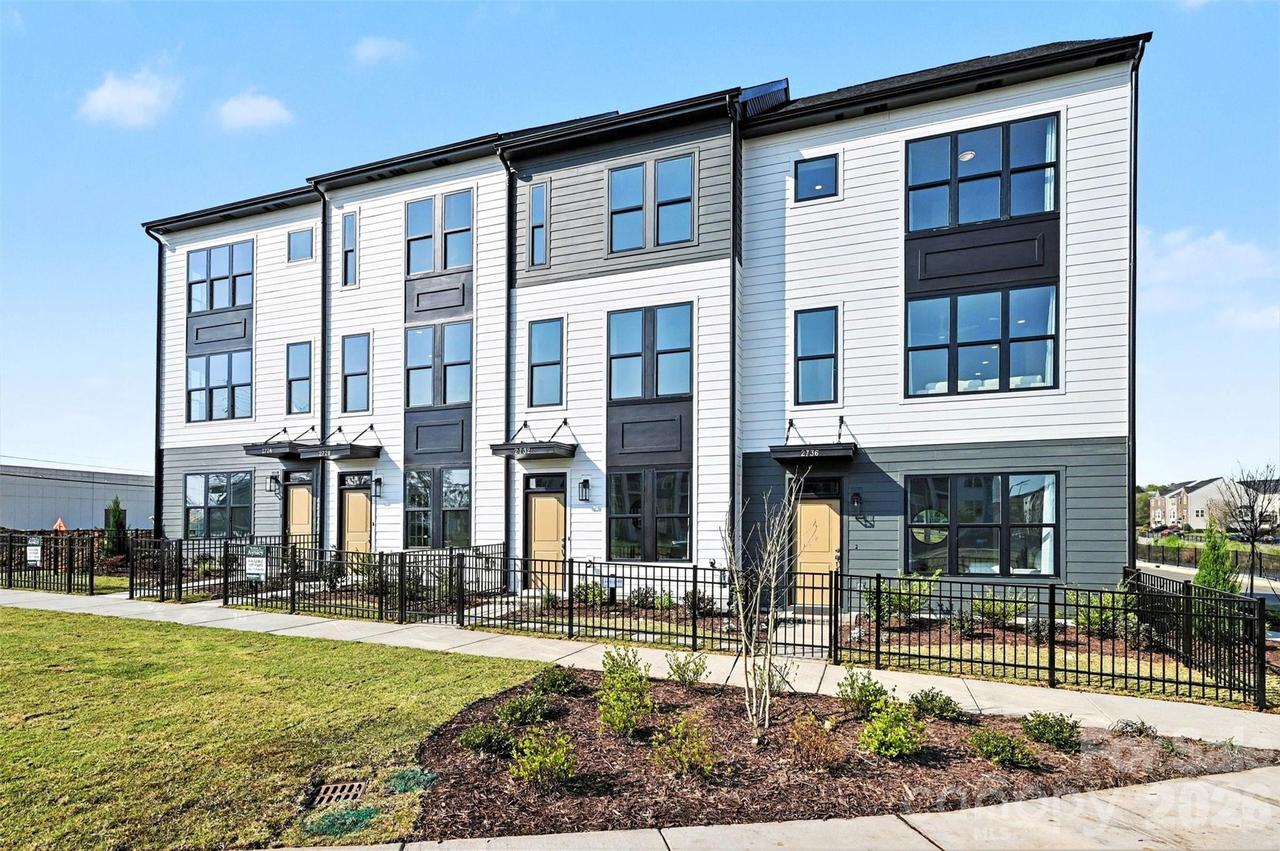 2716 Respite Ln., Charlotte, NC 28273