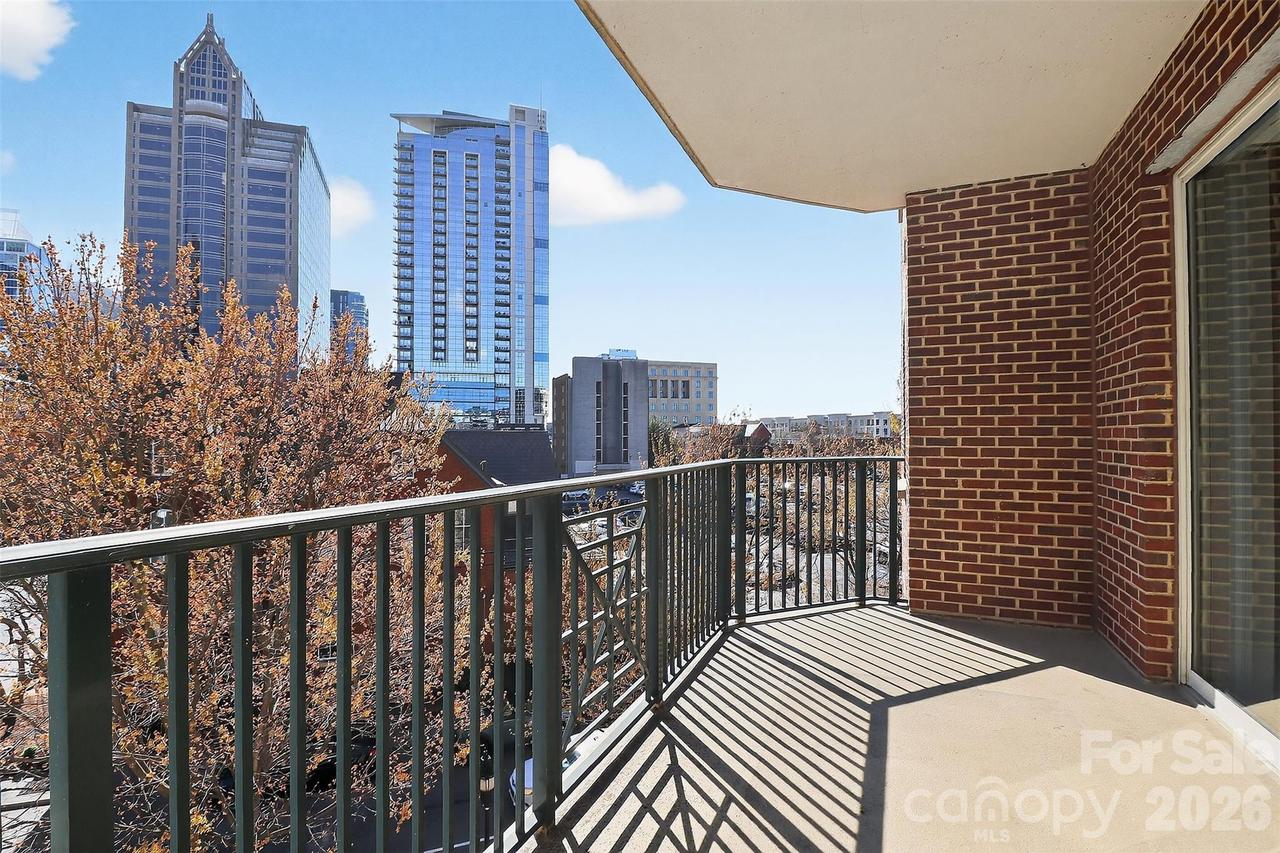 300 W 5th St. #413, Charlotte, NC 28202