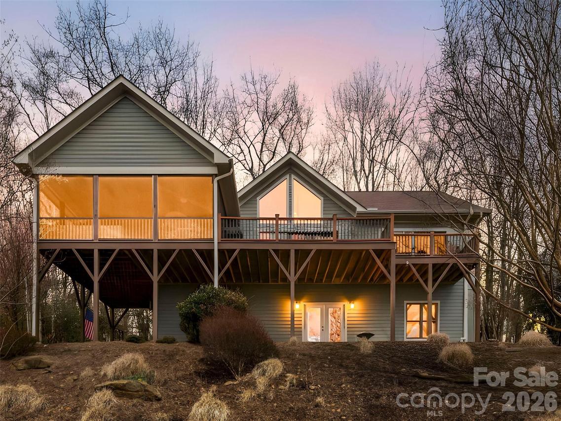 21 Sugar Maple Dr., Mills River, NC 28759