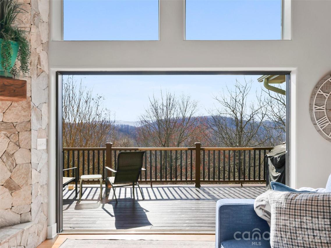 21 Sugar Maple Dr., Mills River, NC 28759