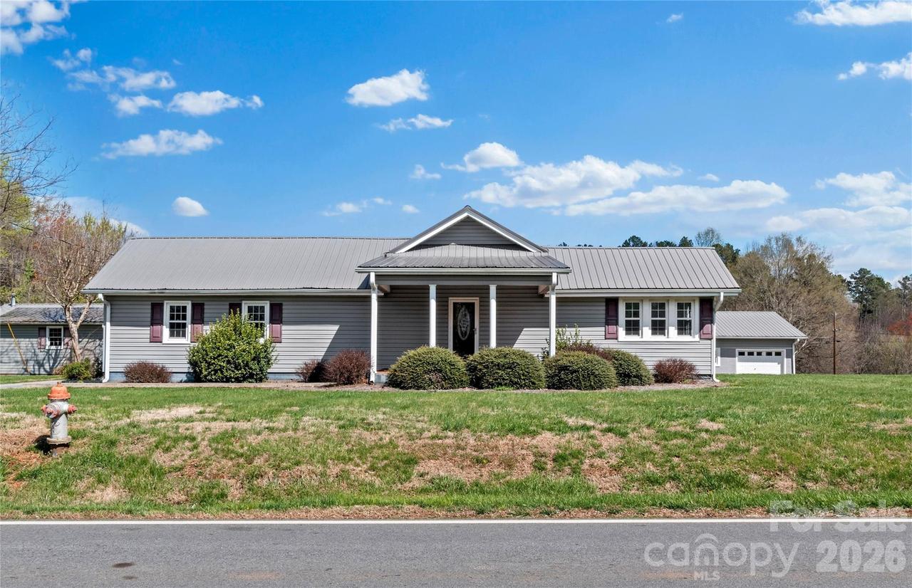 613 Nc 67 Hwy., Boonville, NC 27011