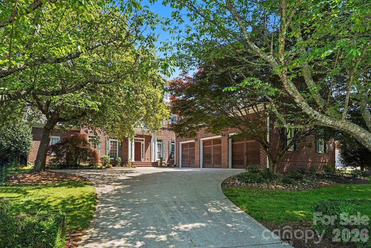 7609 Windaliere Dr., Cornelius, NC 28031