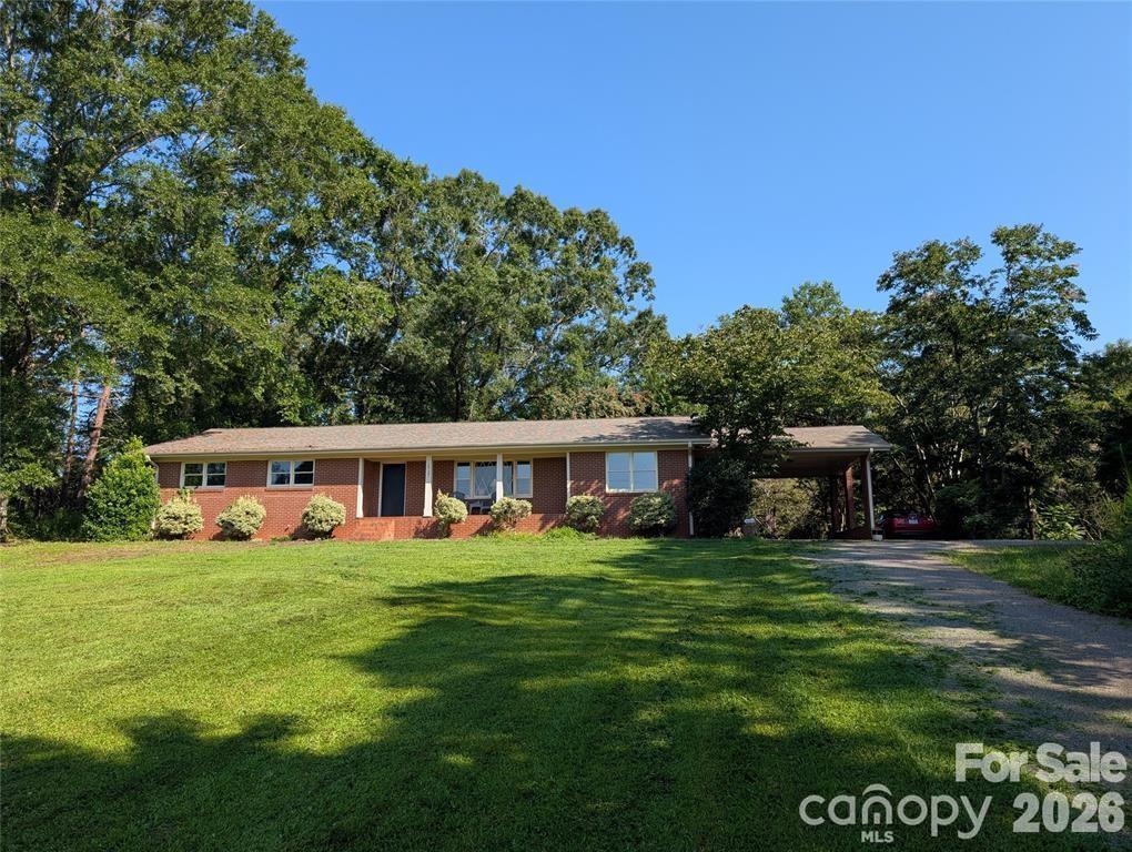 1737 Whitesides Rd., Forest City, NC 28043